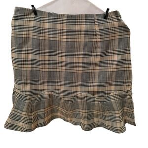 mini skirt plaid ruffle size M